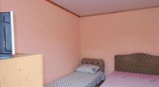 Гостиница Guest house U Dyadi Vani Коктебель Четырехместный номер-6