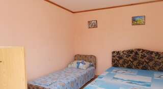Гостиница Guest house U Dyadi Vani Коктебель Четырехместный номер-7