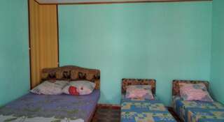 Гостиница Guest house U Dyadi Vani Коктебель Четырехместный номер-10