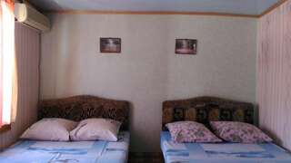 Гостиница Guest house U Dyadi Vani Коктебель Четырехместный номер эконом-класса-8